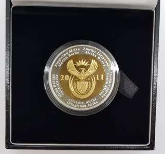 2011 SA Bi-Metal R5 Coin In Box  as per photo