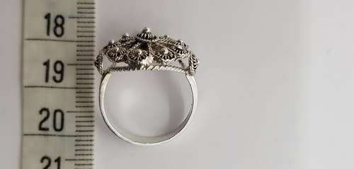 Vintage 950 Silver Ring weight 3.43g as per photo