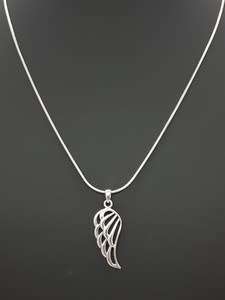 925 Sterling Silver Chain and Angel Wing Pendant weight 6.2g as per photo