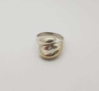 925 Sterling Silver Ring weight 4.9g size N as per photo