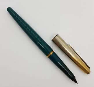 Vintage Parker Fountain Pen  as per photo