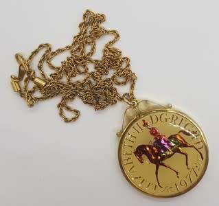 1977 Elizabeth II Vintage Enamelled Sterling Silver Coin Pendant and Chain hallmarked as per photo