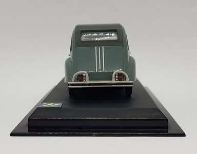DelPrado 1966 Citroen 2CV, missing both mirrors PRICE REDUCED