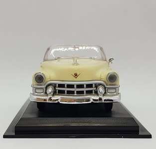 delPrado 1953 Cadillac Eldorado model car, missing 1 mirror as per photo