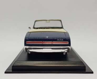 delPrado 1964 Pontiac GTO model car, missing 1 mirror as per photo