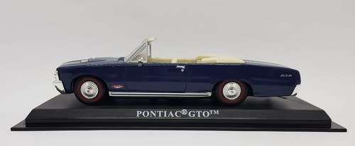 delPrado 1964 Pontiac GTO model car, missing 1 mirror as per photo