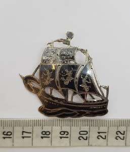 Vintage Sterling Silver Siam Ship Brooch weight 7g as per photo
