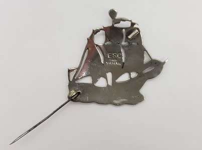 Vintage Sterling Silver Siam Ship Brooch weight 7g as per photo