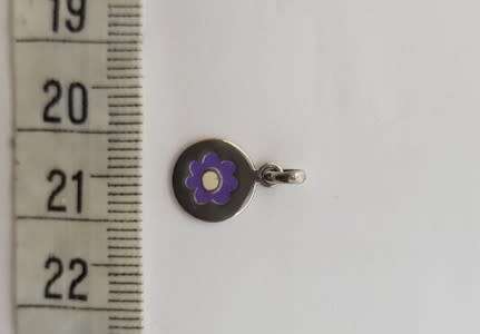 Silver pendant as per scan