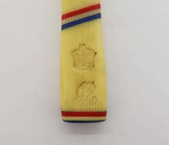 Faux ivory handle George 6 coronation butter knife, 12cm as per scan