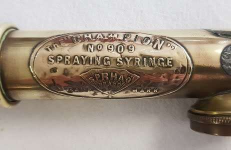 Brass spraying syringe - as per photo