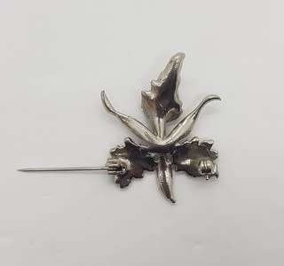 Silver marcasite brooch 10.2g - as per photo