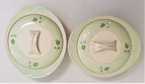 Pair of Burleigh ( balmoral ) bowls with lids - as per photo