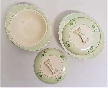 Pair of Burleigh ( balmoral ) bowls with lids - as per photo