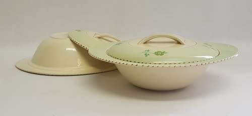 Pair of Burleigh ( balmoral ) bowls with lids - as per photo