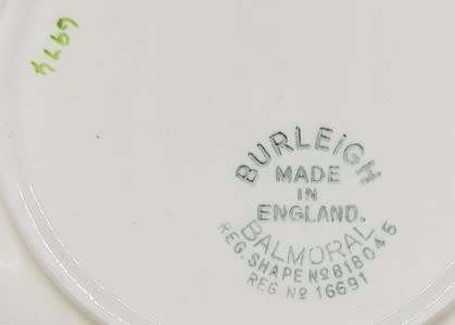 Pair of Burleigh ( balmoral ) bowls with lids - as per photo