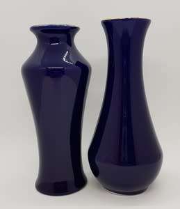 Pair of blue porcelain flower pots height - 16cm - as per photo