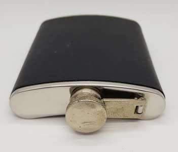 Stainless steel 6oz hip flask - broken piece at the lid -  CRAZY R1 start