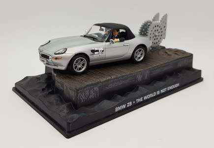 BMW Z8 - The World is not enough model car - case cracked - as per photo