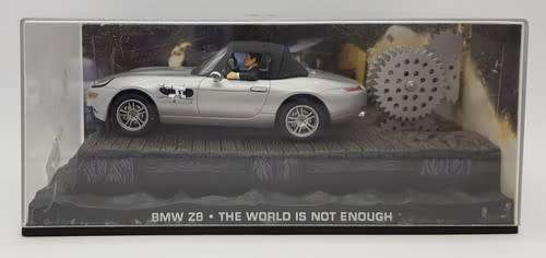 BMW Z8 - The World is not enough model car - case cracked - as per photo