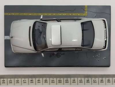 BMW 750iL - Tomorrow Never Dies model car - as per photo