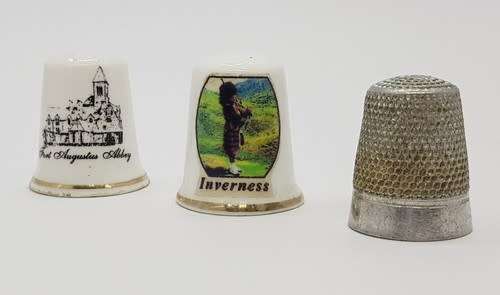 Lot of 3 thimbles - as per photo