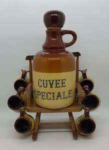 Cuvee Speciale Wine jug with 6 cups and rocking chair stand - lovely piece - as per photo