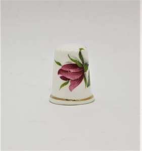 Kildsware flower pattern thimble - as per photo