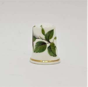 Kildsware flower pattern thimble - as per photo