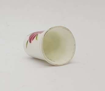 Kildsware flower pattern thimble - as per photo
