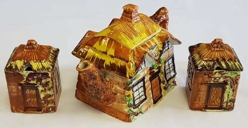 Cottage Tea pot and 2 sugar bowls - as per photo