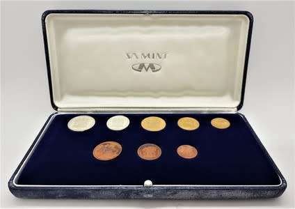 1993 South Africa Proof Set in curved SA Mint box as per photo
