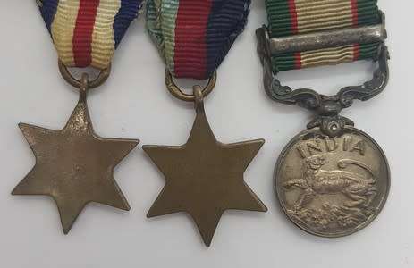 Set of WWII miniature medals - as per photo