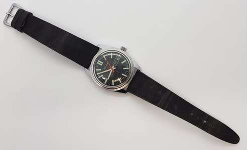 Heritage mens wind up watch - working - as per photo