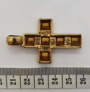 Costume jewellery Cross with purple stones - as per photo