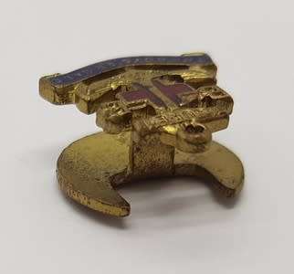 The Boy`s Brigade Bottonhole Badge as per photo