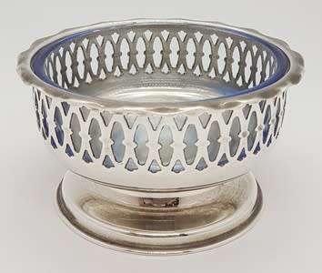 Silver plated Lois plate EPNS sweet dish with glass inner as per photo