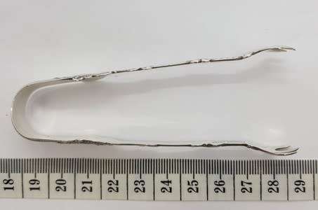 Hallmarked 925 sterling silver sugar tongs weight 16.25g as per photo