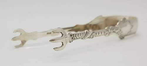 Hallmarked 925 sterling silver sugar tongs weight 16.25g as per photo