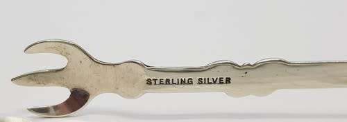 Hallmarked 925 sterling silver sugar tongs weight 16.25g as per photo