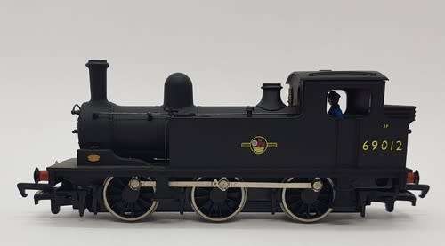 Bachmann J72 Class locomotive 00Gauge in box 69012 - as per photo