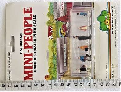 Bachmann mini people hand decorated in HO Scale in packaging as per photo