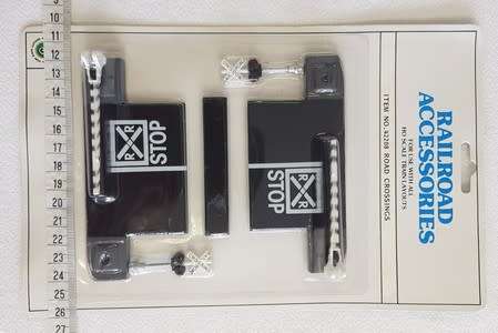 Bachmann Railroad Accessories, road crossings in packaging as per photo