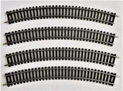 Bachmann HO Scale railway tracks 4 pieces as per photo