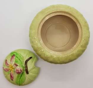 Carltonware sugar bowl made in England - as per photo