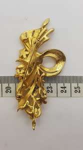 Vintage Costume jewellery Gold colour Brooch - as per photo