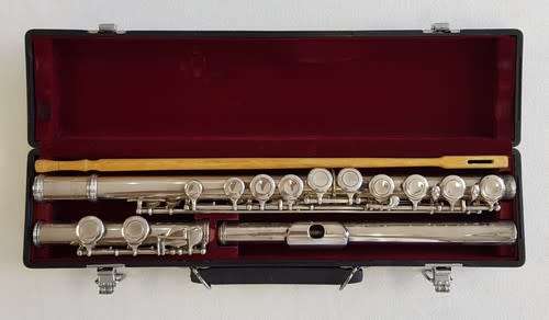 Jupiter Student Flute - JFL511- silver plated excellent condition in original case as per photo