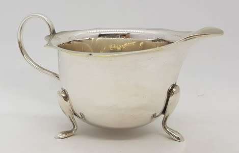 Barker Ellis Milkjug and Sugarbowl on Tray made in England - as per photo