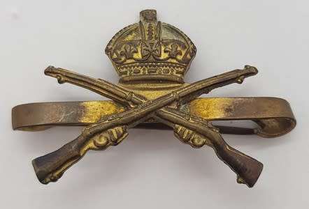 Lot of 3 British and Australian Badges as per photo