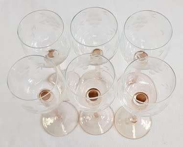 Lot of 6 Long Stemmed Wine Glasses 18 cm - as per photo